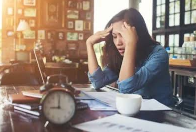 7 Signs It's Time to Quit Your Job and Go Full-Time on Your Business